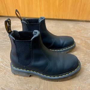 Women’s Dr. Martens 2976 Chelsea Boot